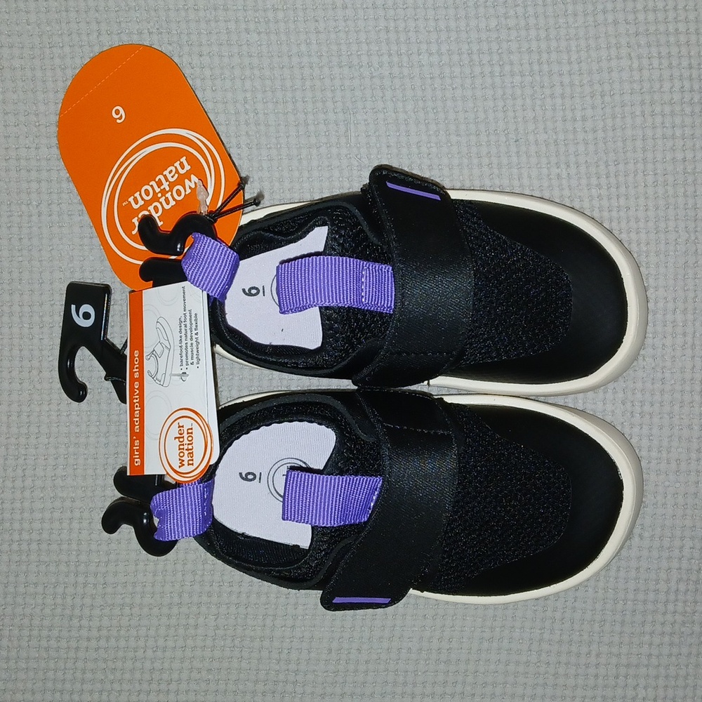 Wonder Nation Toddler Kids 6 Adaptive Low Top Athletic Sneaker